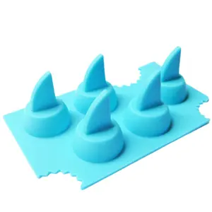 High Quality Cool Silicone Ice Cube Freeze Mold Shark 3D Shape Ice Tray Ice Cream Tools For Summer Party Bar Kitchen