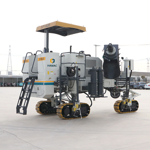Machine à bordures en béton coulant HAMAC avec moteur et pompe, haute efficacité, production de 2-3 m/min, équipement de construction routière - Product Image 4