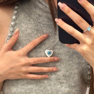 Collar con Lazo Azul Marino de Plata de Ley S925, Colgante Fino de Lujo de Alta Gama, Diseño Romántico Japonés de Nicho - Product Image 1