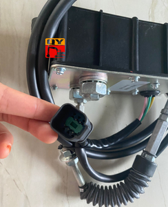 QIANYU KP56RM2G-007 Stepping <span class=keywords><strong>Motor</strong></span> 4614911 4360509 <span class=keywords><strong>Throttle</strong></span> <span class=keywords><strong>Motor</strong></span> untuk EX225 EX200 suku cadang mesin konstruksi ekskavator - Product Image 4