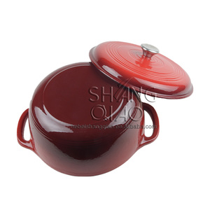 Casserole <span class=keywords><strong>en</strong></span> <span class=keywords><strong>fonte</strong></span> émaillée rouge classique de 3 litres <span class=keywords><strong>en</strong></span> <span class=keywords><strong>fonte</strong></span> émaillée avec bouton et poignées <span class=keywords><strong>en</strong></span> acier inoxydable - Product Image 6