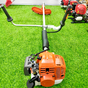 Coupe-herbe en acier industriel 41.5cc 2 temps 1.5kw 7500rpm 143R-II 143R 143R2 143 Support OEM de débroussailleuse monocylindre - Product Image 1