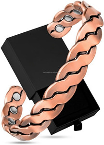 Vente en Gros Offre Spéciale Punk Crocodile Forme <span class=keywords><strong>Bracelet</strong></span> Magnétique Soulagement de la <span class=keywords><strong>Douleur</strong></span> Arthrite Réglable pour Hommes Femmes - Product Image 2
