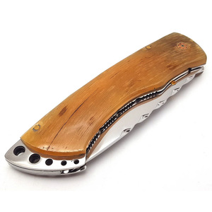Navaja de bolsillo OEM de acero inoxidable de grado industrial con mango de madera, botón de apertura, punta de caída, hoja recta y gruesa para camping al aire libre - Product Image 5