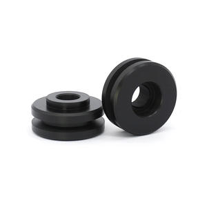 Fournisseur de poulies en plastique noir traitées par tournage CNC automatisé, 10,2*32*15 mm - Product Image 3