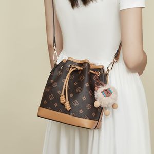 Bolso Bandolera de Lujo para Mujer 2026, de Diseñador, Marca Famosa, de Alta Calidad, Cuero Genuino Estampado, Tipo Cubo, Duradero, Portátil, Abierto - Product Image 2