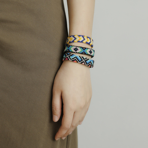 <span class=keywords><strong>Bracelet</strong></span> en <span class=keywords><strong>macramé</strong></span> tissé à la main, style bohème de vacances, nouveau design personnalisé - Product Image 3