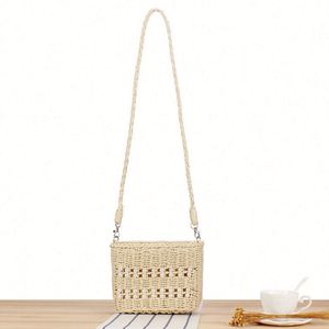 Sac fourre-tout carré en paille fait main avec perles, à bandoulière, pour femme, idéal pour l'été, la plage et les vacances - Product Image 1