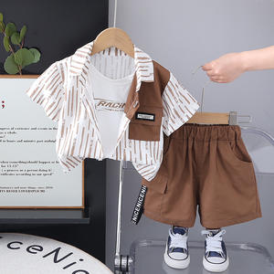 Nouvel ensemble d'été élégant pour garçons : chemise décontractée chic et tendance à manches courtes, vêtements trois pièces pour bébé en coton rayé doux - Product Image 5