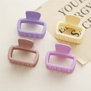 กิ๊บหนีบผมทรงสี่เหลี่ยมสีครีมแบบเรียบง่ายสำหรับสาวๆแฟชั่น5ซม. สำหรับฤดูใบไม้ผลิและฤดูร้อน - Product Image 2