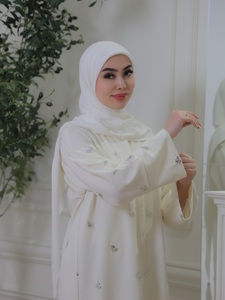 Abaya Mexizo de Alta Gama con Cuentas y Frente Cerrado para Mujeres Musulmanas, Inspirada en Dubái, Vestido Islámico Modesto para la Noche - Product Image 3
