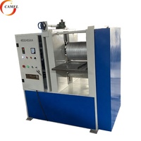 Machine à gaufrer les panneaux de terrasse PE Pvc Wpc (bois plastique composite)/machine à gaufrer les grains de bois des panneaux WPC