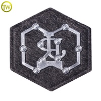 Logo en relief personnalisé Patch Design cuir noir Jeans métal lettre étiquette insigne pour vêtements