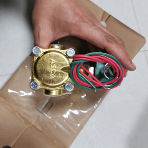 Buen Precio y Buena Calidad, Válvulas Solenoides de 3 Vías para Aire y Agua Serie 8316G064 8316 - Product Image 5