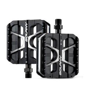 Pédales de vélo Bolany à 3 roulements en alliage pour VTT avec fonction de sécurité lumineuse - Product Image 3