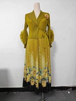 Nouvelle robe plissée imprimée style blazer à manches lanternes brodée avec nœud pour femmes grandes tailles, vente en gros