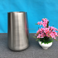 Vas Bunga Stainless Steel Modern Pot Bunga Logam Dekorasi Rumah Penanam Bunga Dalam Ruangan untuk Taman