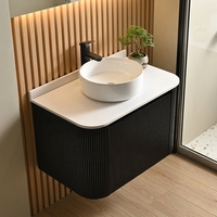 Meuble-lavabo de salle de bain moderne avec miroir et vasque en céramique, résistant à l'eau et facile à nettoyer, idéal pour l'hôtellerie