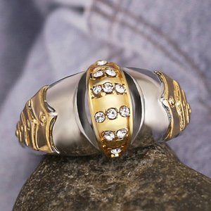 Anello creativo a forma di bocca di pesce per uomo, design color oro, gioiello di tendenza. - Product Image 2