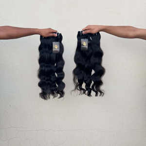 Un donneur de cheveux humains bruts non transformés alignés sur les cuticules du temple indien, faisceaux de cheveux africains bruts non transformés - Product Image 1