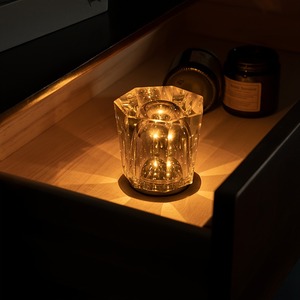 Nouvelle Lampe de Table LED Rechargeable en Cristal Créative Effet Diamant, Lampe d'Ambiance pour Bar, Chambre et Chevet - Product Image 2