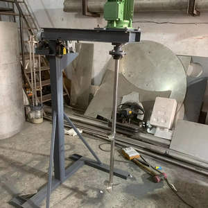 Mezcladora industrial vertical de líquidos con motor potente y eje agitador de acero inoxidable de precisión - Product Image 1