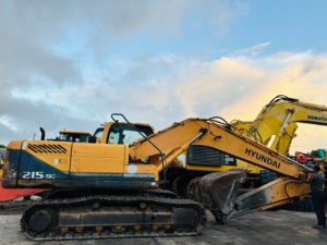 Pompe hydraulique d'origine HYUNDAI 215-9C pour excavatrice diesel, VENTE CHAUDE, bon état, sans fuites, châssis robuste - Product Image 5