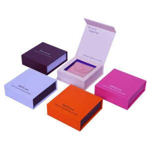 Wholesale Factory Custom Logo Luxury Magnetic Flip-top Jewelry Box Custom Logo Rectangle Jewelry Packaging Box with Velvet Pouch - Product Image 1