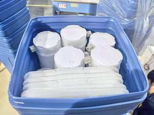 Adoucisseur d'eau carré PE de qualité alimentaire 100L avec vanne de saumure et grilles Assemblage du réservoir de stockage de saumure - Product Image 3