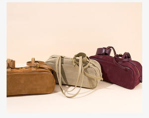 กระเป๋าถือสะพายไหล่ผู้หญิงหนังแท้คุณภาพสูง ขายส่ง สไตล์เรโทร ทรงโบว์ลิ่ง เรียบง่าย สบายๆ แบบสะพายใต้วงแขน - Product Image 4