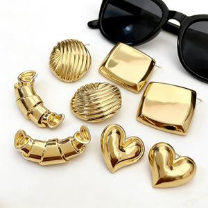 Pendientes de Moda con Forma de Corazón, Chapados en Oro, Aleación de Zinc, Joyería Moderna para Mujer, Fiesta, 2026 - Product Image 4
