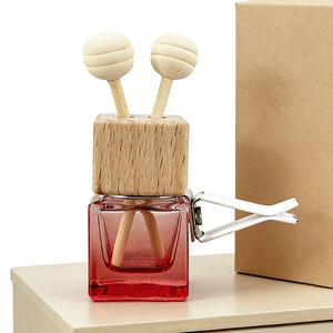 8 ml Kare Cam Araç Kokusu Difüzör Şişesi, Havalandırma Klipsi ile, Boş Uçucu Yağ Araç Parfüm Şişesi, Ahşap Kapaklı - Product Image 2