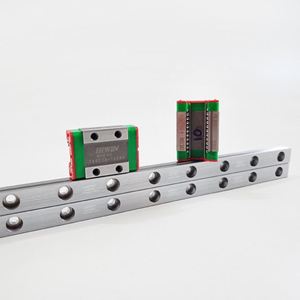 Rail de guidage linéaire miniature HIWIN MGN9 MGW9 en acier inoxydable et acier allié - Product Image 1