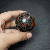 Vente en gros de pierres précieuses naturelles de haute qualité en jaspe sang de dragon d'Indonésie, forme sphérique, artisanat, cristal de guérison poli, 5 cm