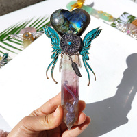 Jingfa Vente en gros de baguettes magiques en cristal naturel, améthyste, fluorite, en forme de cœur, en forme de tour, baguette de pharaon, décoration