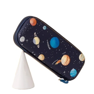 <span class=keywords><strong>Astuccio</strong></span> di Alta Qualità Deli 67093 in EVA, per <span class=keywords><strong>Uomo</strong></span> e Donna, Blu Navy, per Cancelleria, per Studenti delle Scuole Elementari, Carino e di Grande Capacità - Product Image 1