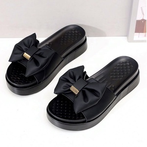 รองเท้าส้นเตารีดแฟชั่นใหม่ - สไตล์ยอดนิยมสำหรับฤดูร้อนและฤดูใบไม้ผลิ - Product Image 4