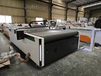 Cortadora de Cartón CNC de Alta Calidad y Rendimiento, Plotter de Corte de Etiquetas de Cartón Corrugado con Cuchillas Oscilantes