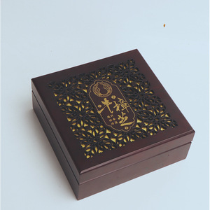Boîte d'emballage en bois pour produit de santé Antrodia Camphorata, carrée, à couvercle rabattable, faite à la main, avec design estampé or - Product Image 1