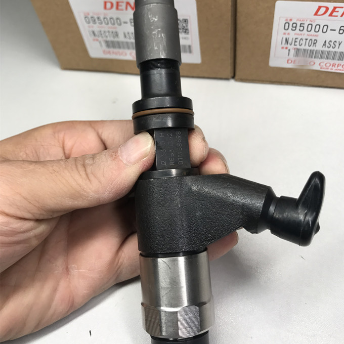 common rail injector 095000-6310 095000-6311 RE530362 RE531209 for JOHN DEERE Tractor 4V-CR 6830 4045 6068  injector nozzle 6311
