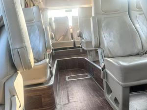 Autobús de Transporte Empresarial King Long Usado de 17 Asientos, Año 2020, Piso de Madera de Alta Gama, Transmisión Manual Diésel, para Uso Corporativo - Product Image 6