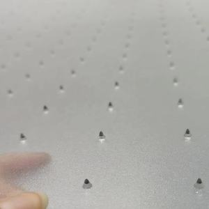 Alfombrilla Antideslizante Transparente de PET Resistente y Lavable para Silla de Escritorio, Sin Bultos, Deslizamiento Fácil para Sillas con Ruedas, Diseño Moderno con Tachuelas para Oficina - Product Image 1