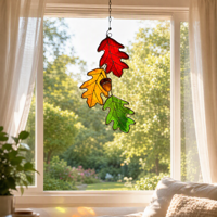 Attrape-soleil personnalisé en verre teinté Feuille de chêne et gland, Ornement suspendu pour fenêtre Automne/Hiver, Artisanat de décoration intérieure personnalisable