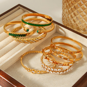 Joyería de Metal, Pulseras, Collares, Accesorios para el Cabello, Diademas Deportivas. Pida a AIDU para Contactar con Ella para Hacer el Pedido Aquí - Product Image 1