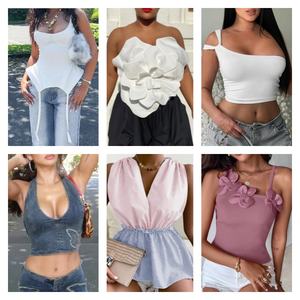 เสื้อผ้าผู้หญิงลดราคา เสื้อยืดแขนสั้นคุณภาพสูง กางเกง กระโปรงสั้น เดรส ชุดลำลอง คละแบบ สุ่มจัดส่ง - Product Image 5