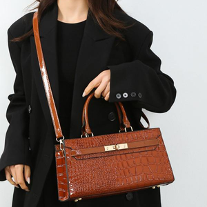 Nouveau sac à main pour femme, élégant et luxueux, design tendance, sac à main carré en cuir, sac à bandoulière, sac porté épaule. - Product Image 3