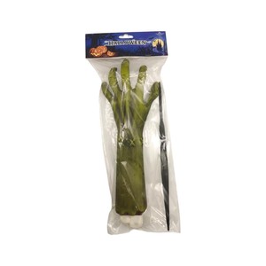 Décoration d'Halloween : Main coupée de monstre vert, <span class=keywords><strong>bras</strong></span> de zombie cassé, accessoire effrayant pour maison hantée, ornement de table ou de pelouse, décoration de fête d'Halloween - Product Image 3