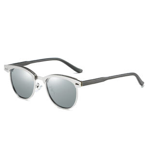 Lunettes de soleil polarisées de haute qualité, tendance, personnalisées pour hommes et femmes - Product Image 2
