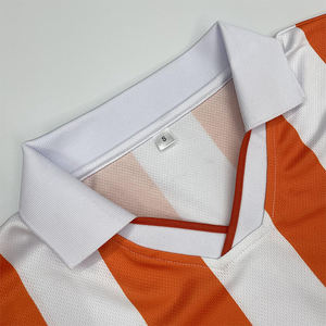 Camisetas Polo de fútbol rayadas retro manga larga sublimación personalizada - Product Image 3