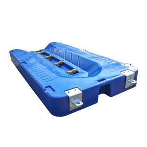 Vente d'usine, quai flottant pour <span class=keywords><strong>bateau</strong></span> à <span class=keywords><strong>moteur</strong></span> rempli de mousse avec roues, utilisé pour soulever les jet-skis - Product Image 1